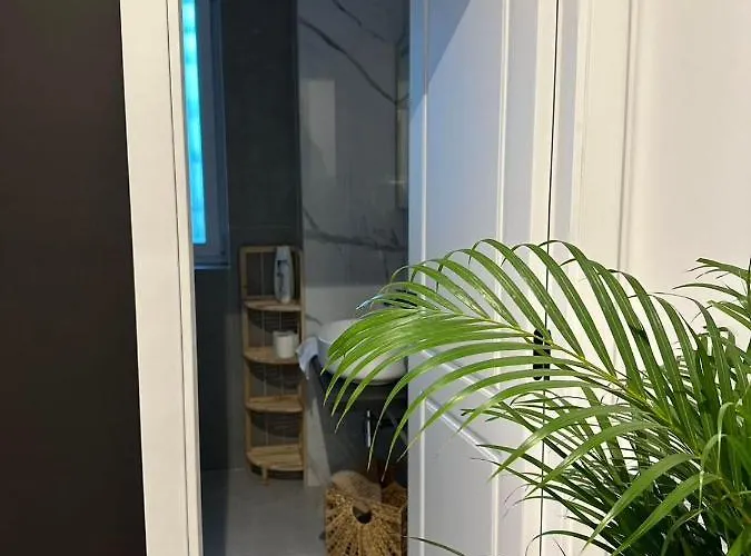 Mandarin Apulia Guest house 3*